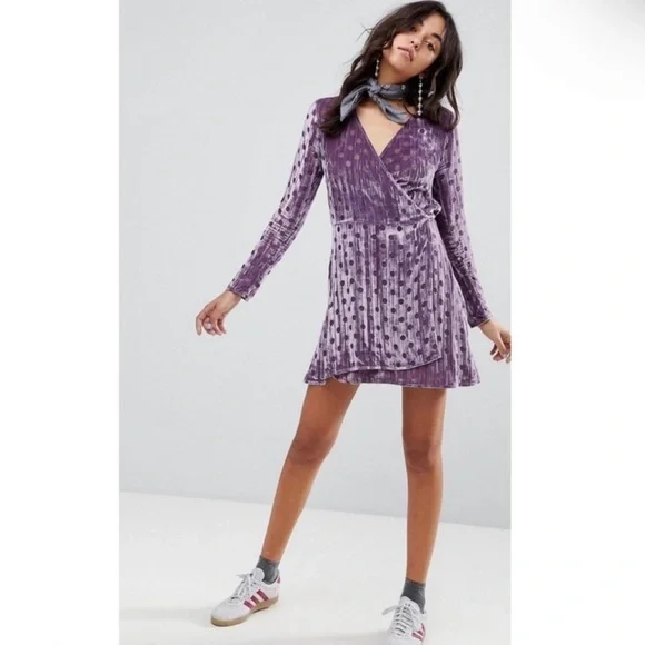 NEW HOUSE OF HOLLAND PURPLE VELVET POLKA DOT WRAP MINI DRESS - Picture 8 of 8